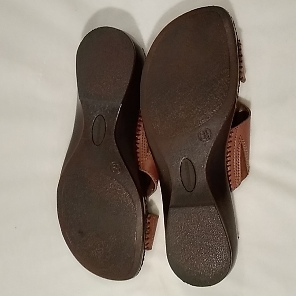 Naturalizer Slide Sandals - Picture 7 of 7